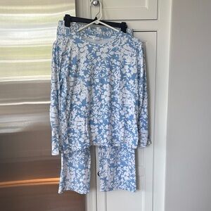 Lake Pima Pajamas In Sky Floral Print Medium